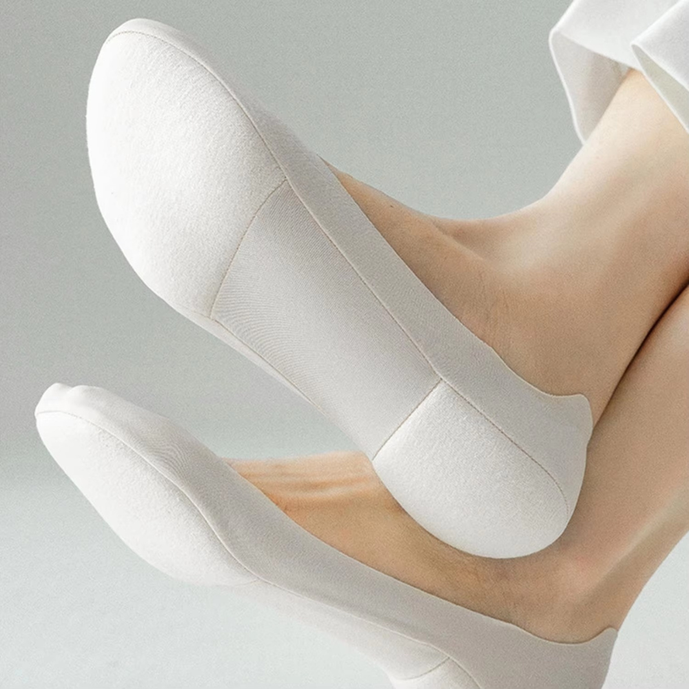 SilkyStep Bow Socks