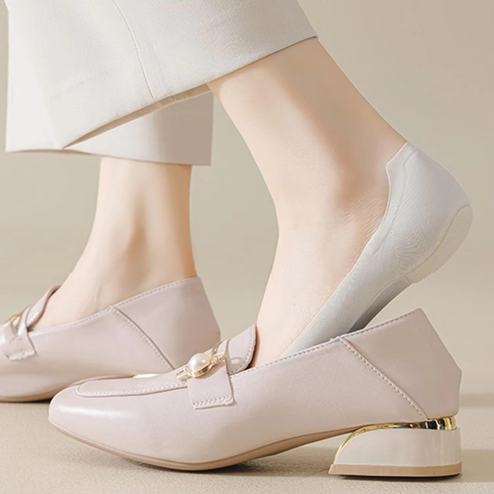 SilkyStep Bow Socks