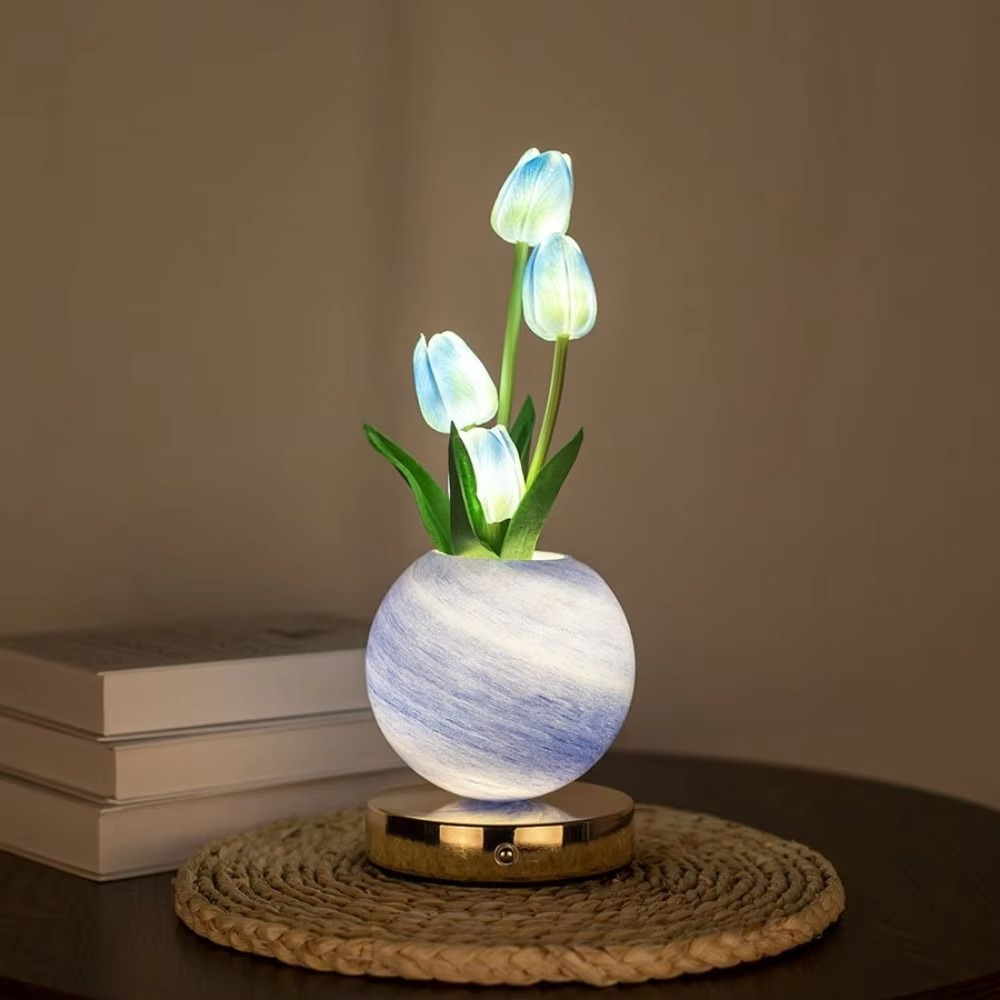 TulipGlow Lamp